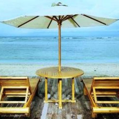 Aston Sunset Beach Resort - Gili Trawangan Exterior foto