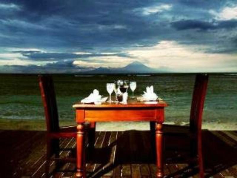 Aston Sunset Beach Resort - Gili Trawangan Exterior foto