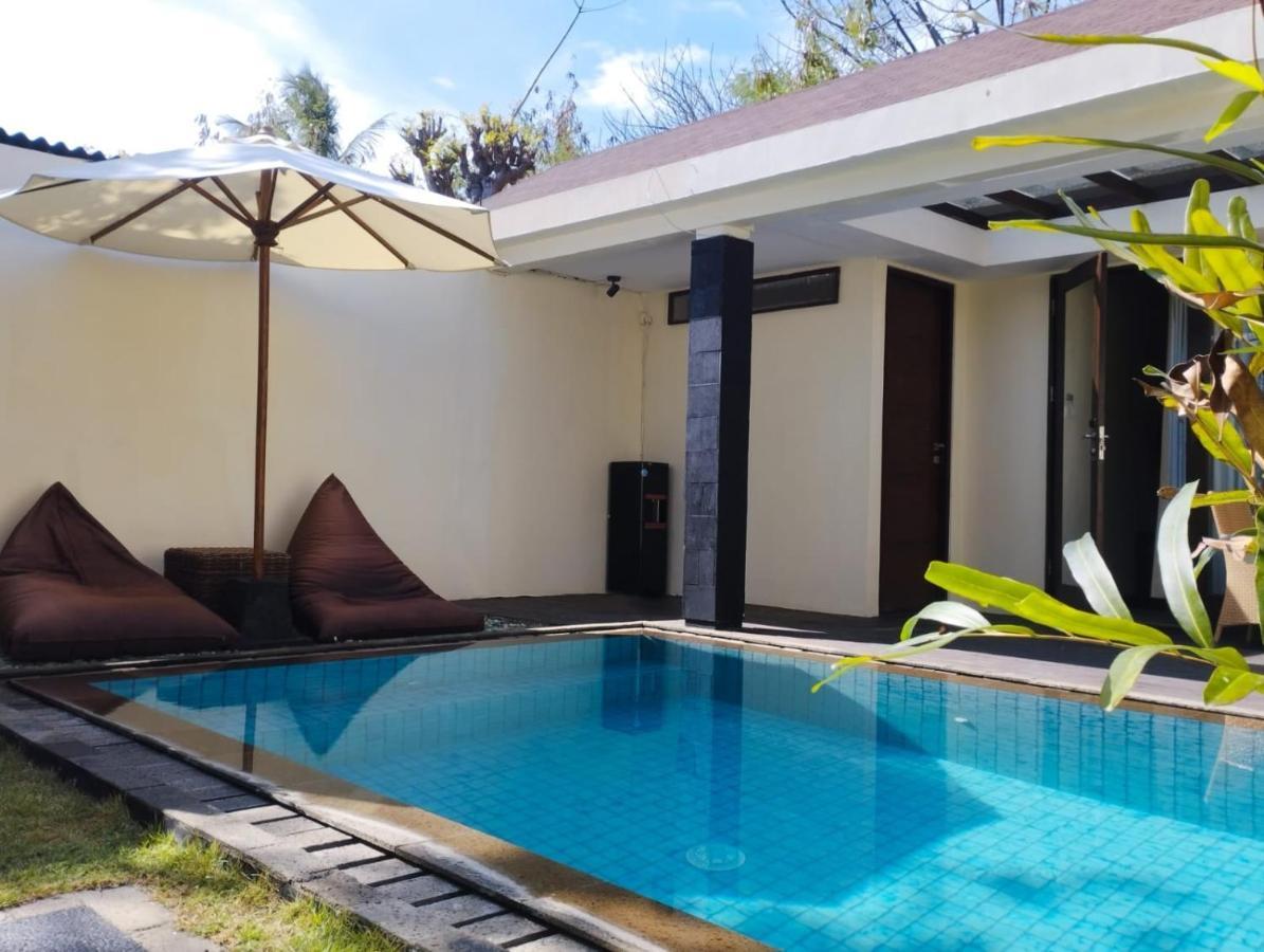 Aston Sunset Beach Resort - Gili Trawangan Exterior foto
