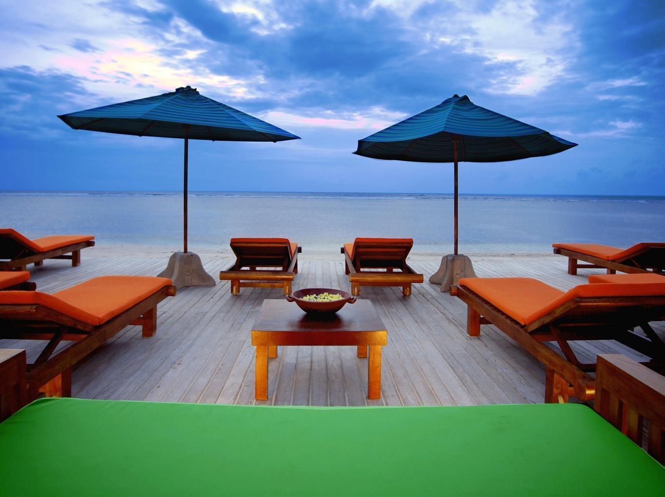 Aston Sunset Beach Resort - Gili Trawangan Exterior foto