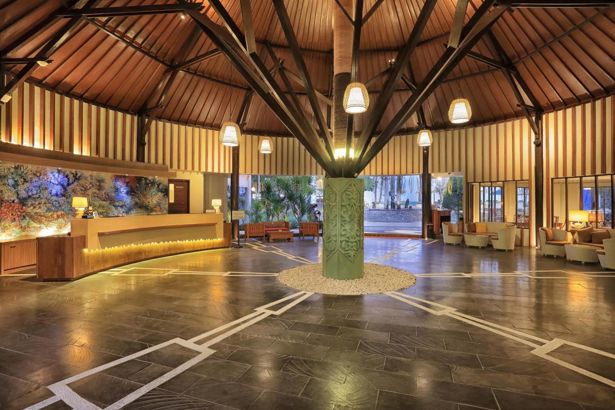 Aston Sunset Beach Resort - Gili Trawangan Exterior foto